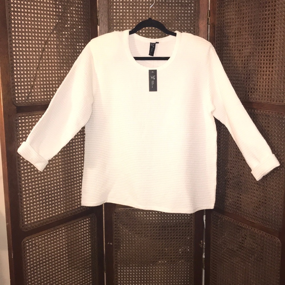 New! Focus Casual Top